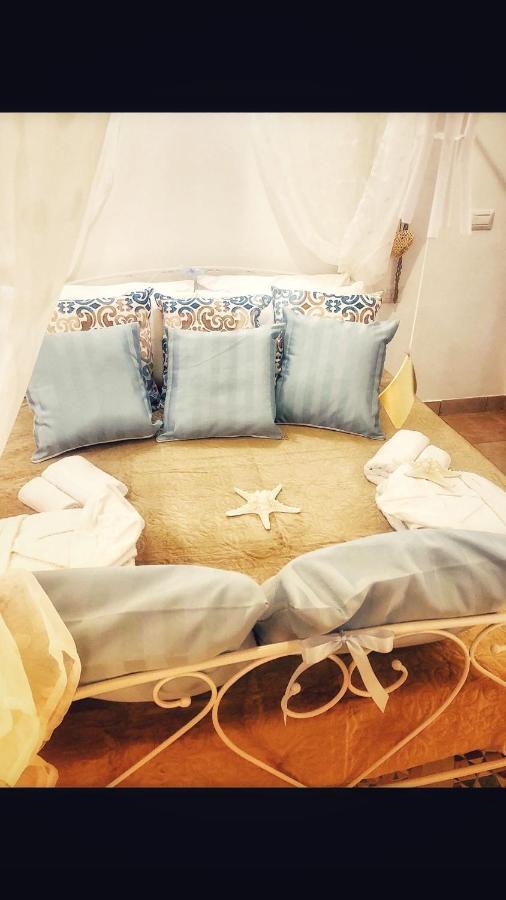 N&M Dimora Carrieri Luxury Bed and Breakfast Monopoli Buitenkant foto
